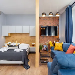 krakow-trendy-studio-apartments-by-renters.krakowhotelspoland.com/